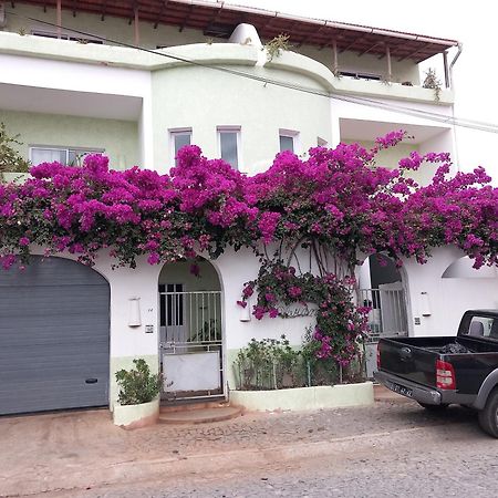 Bed and Breakfast Vivenda Viviani Praia Exterior foto