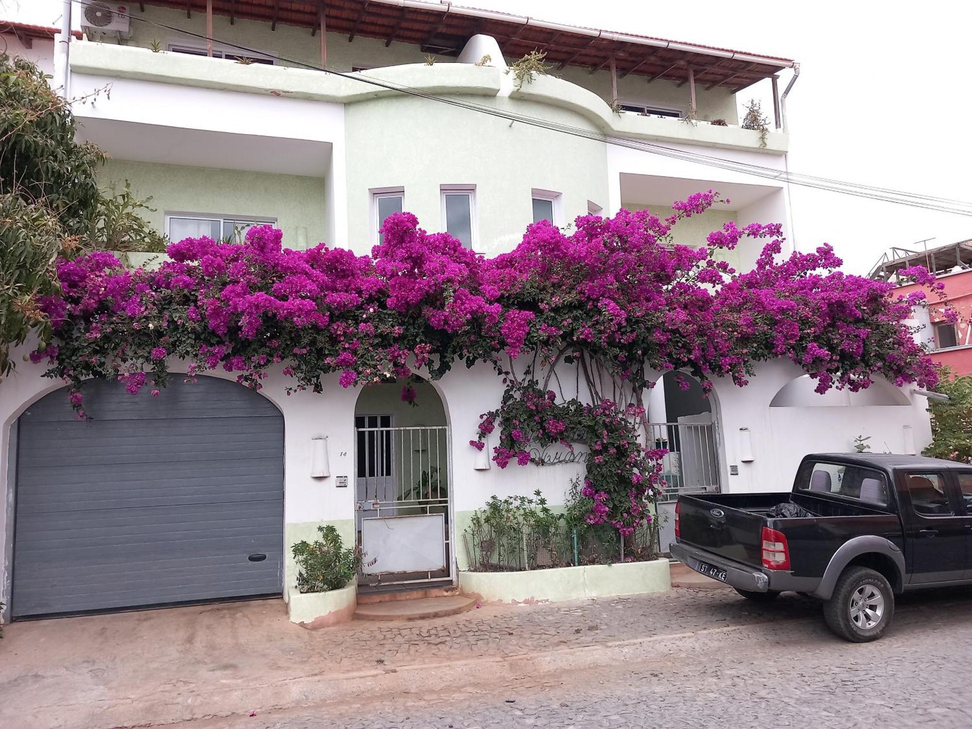 Bed and Breakfast Vivenda Viviani Praia Exterior foto